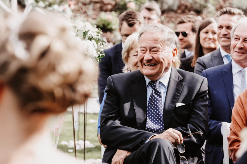 Trauredner, Gesang, Hamburg, freie Trauung draußen