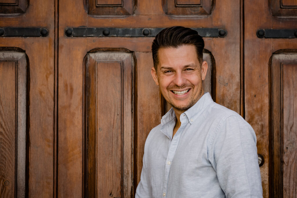 Hochzeitssänger für Livemusik Hochzeit mit ruhiger Begleitung