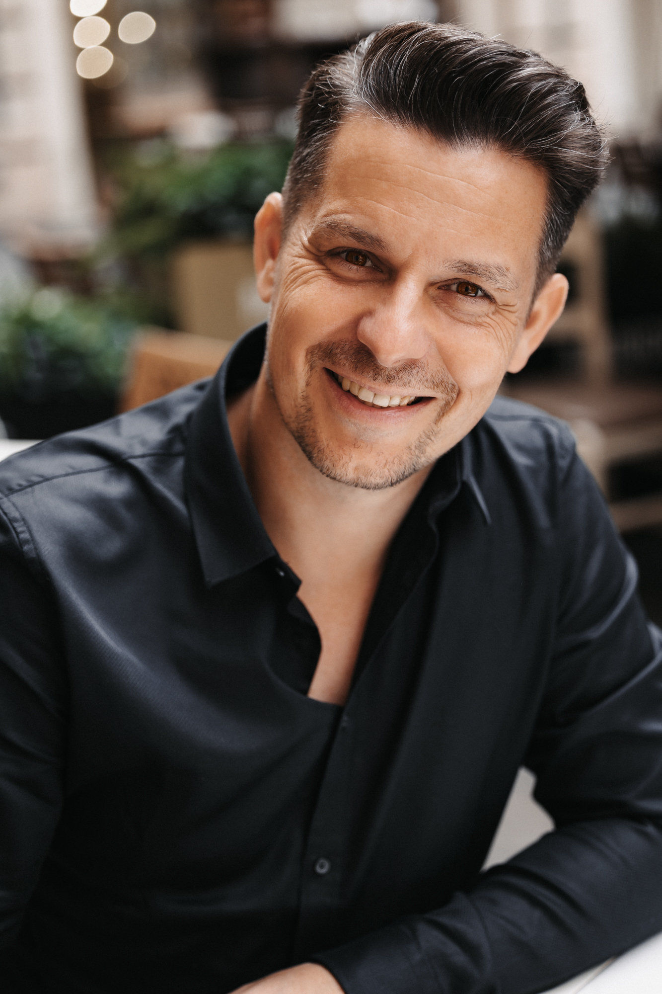 Danilo Gobbetto, Trauredner und Sänger