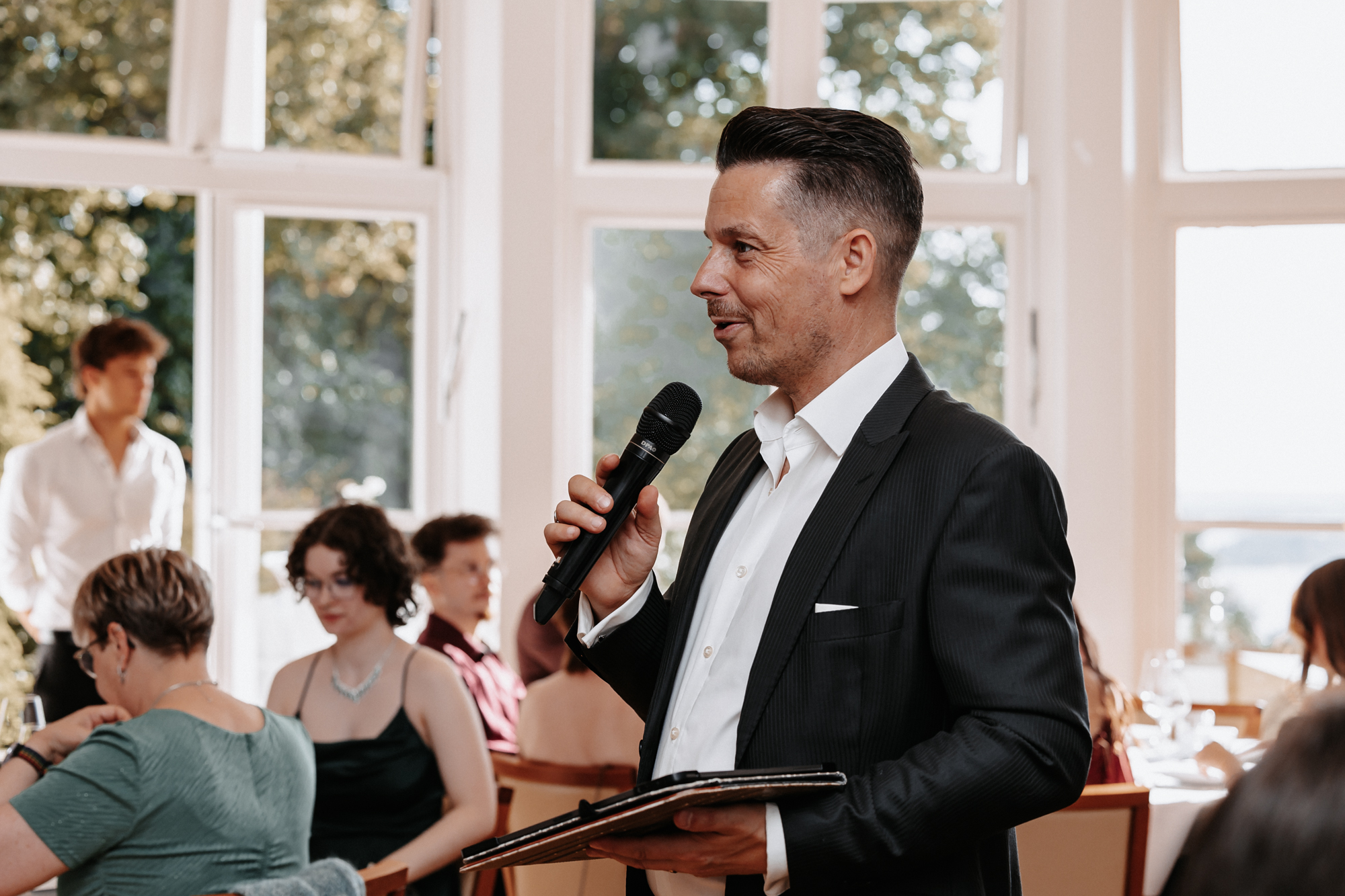 Wedding Day Management & Moderation
